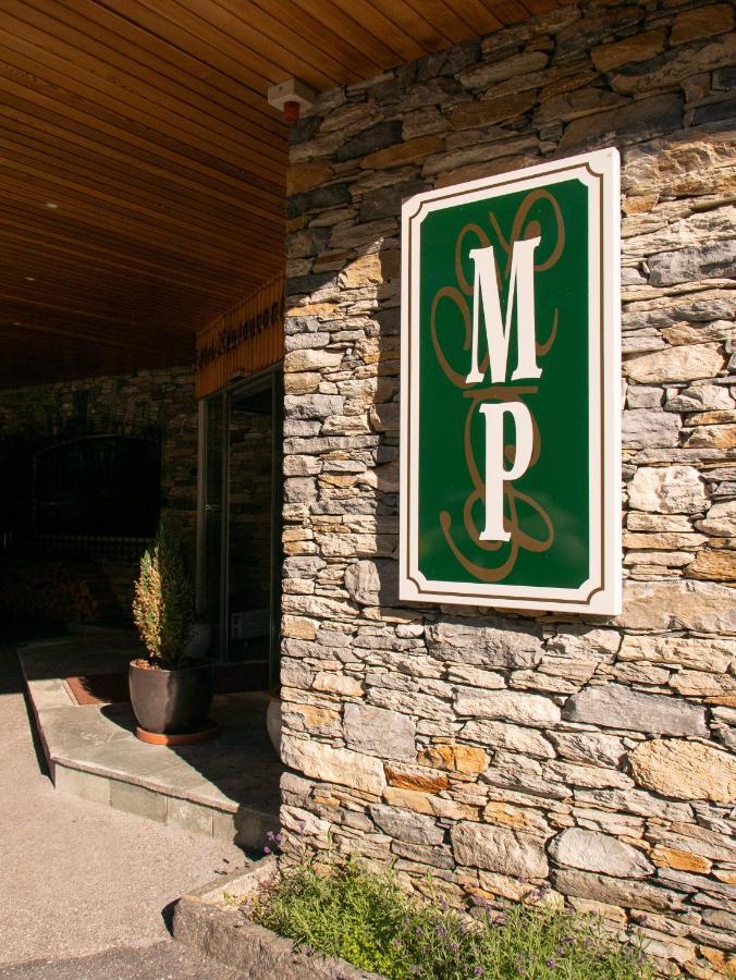 Hotel-Restaurant Le Mont Paisible, Crans-Montana Exteriör bild