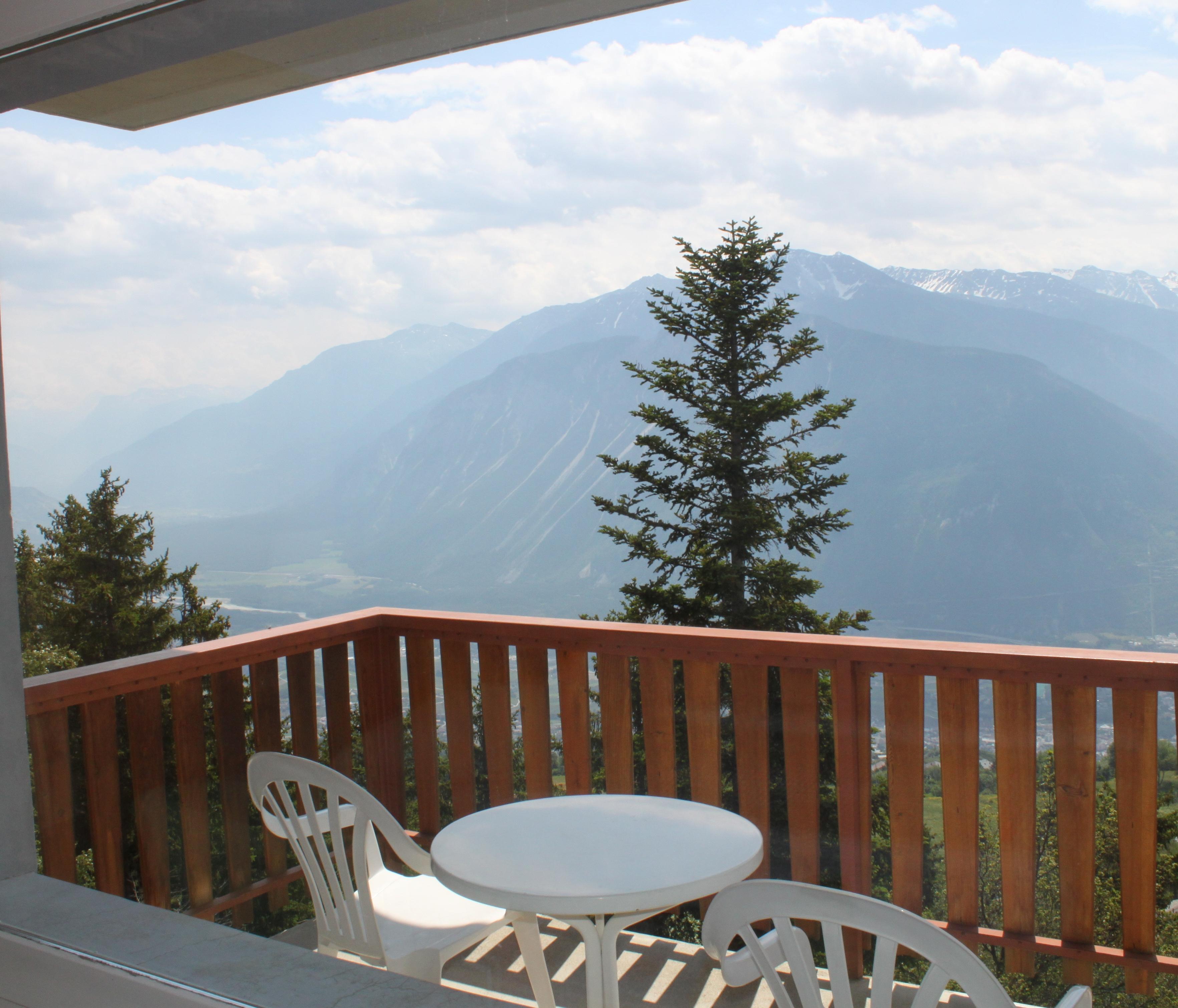 Hotel-Restaurant Le Mont Paisible, Crans-Montana Exteriör bild